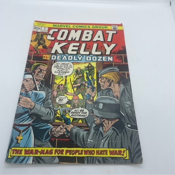 Marvel and DC Comic Book Collection - Picture 9 of 12